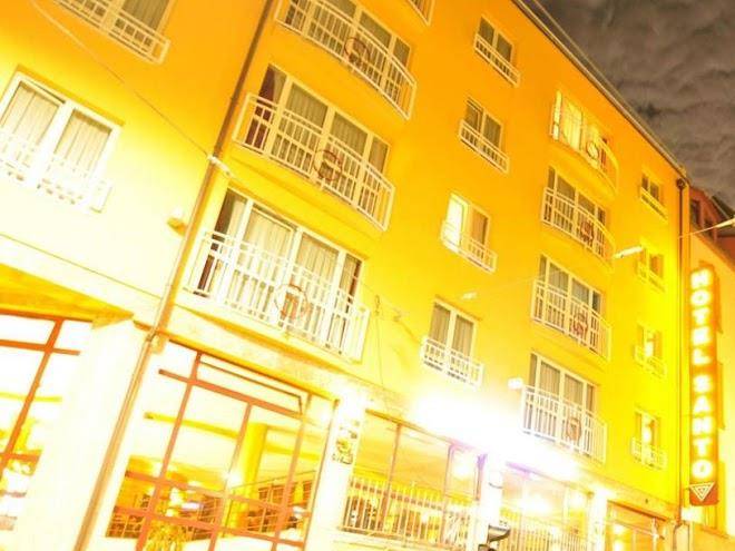 Hotel Santo Image