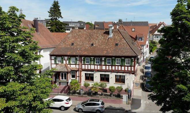 Hotel & restaurant adler