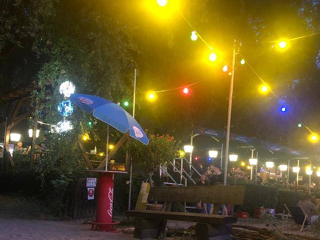 Uferstuble biergarten