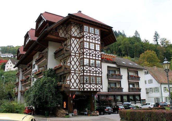 Hotel restaurant hirsch bad peterstal griesbach