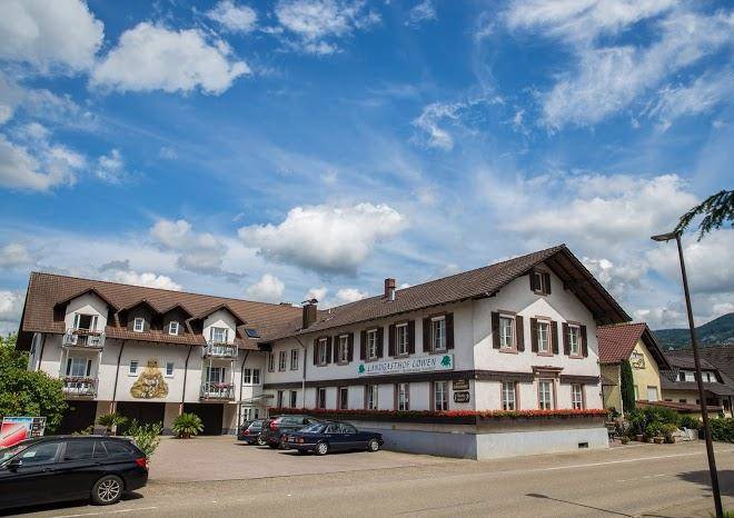 Landgasthof lowen obersasbach