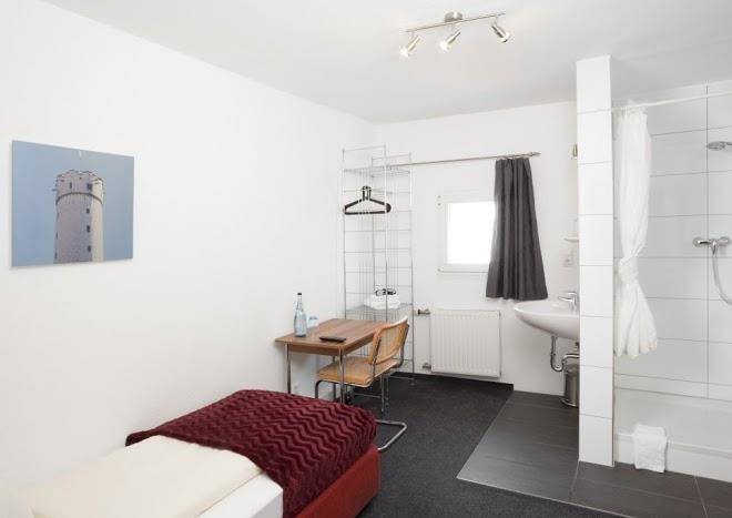 Budget hotel rv