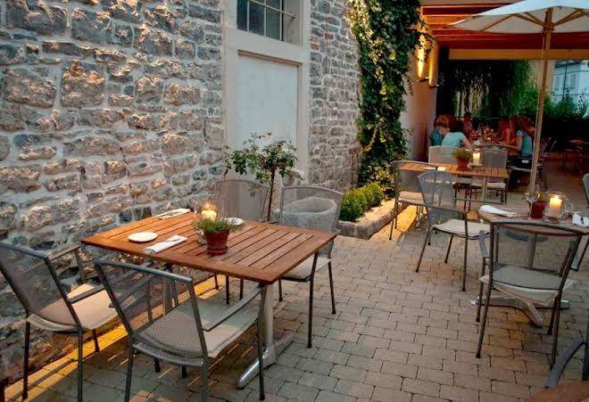 Der Grune Baum Hotel Restaurant Kosmetik Image