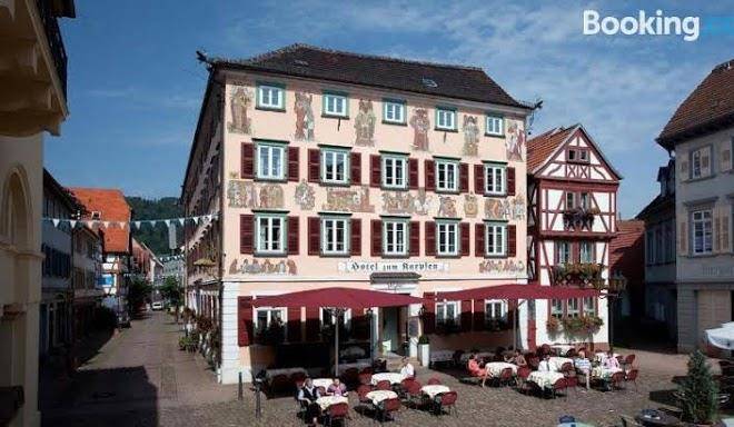 Hotel zum karpfen mit restaurant und sommerterrasse