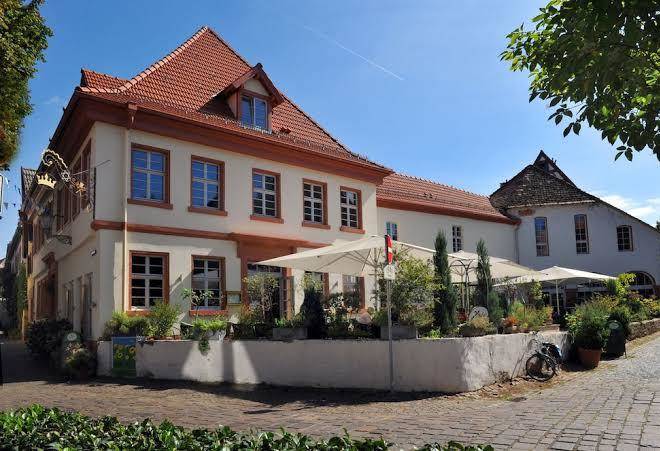 Zur goldenen krone