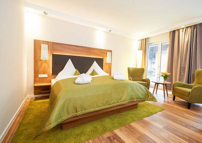Hotel restaurant schloss dottingen