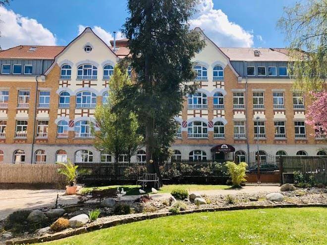 Hotel kunstwerk b gmbh