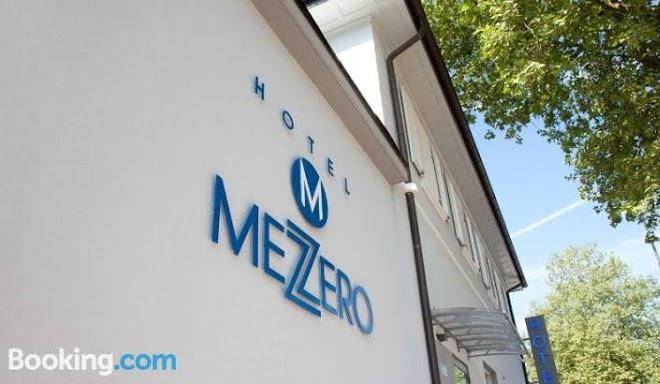 Hotel mezzero
