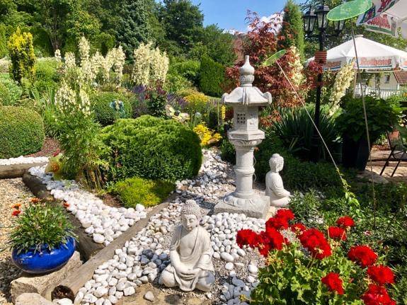 Hotel Garni In Der Breite Image