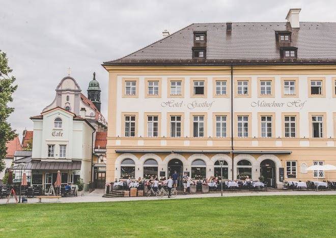 Hotel Munchner Hof Image