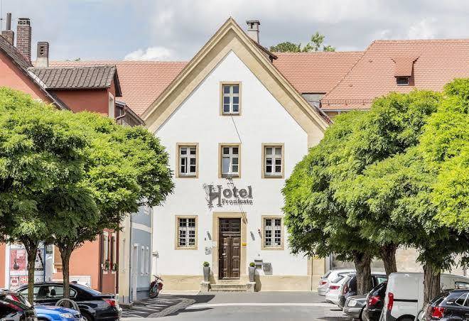 Hotel fronfeste
