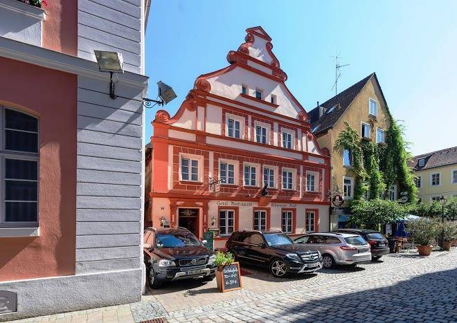 Hotel & restaurant schwarzer bock