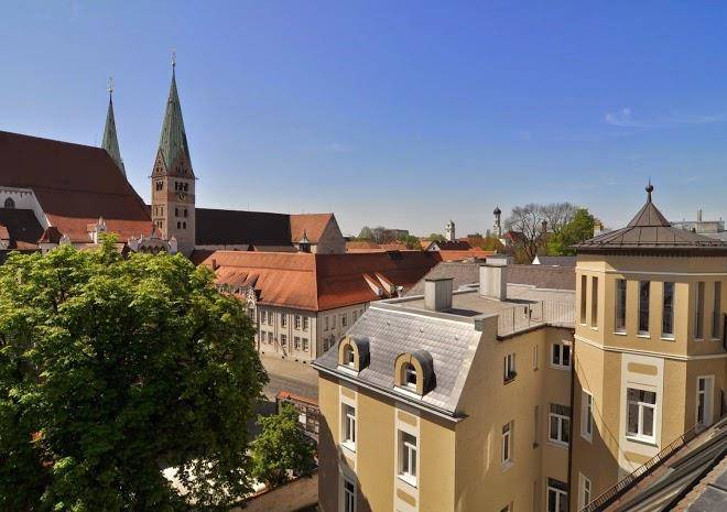 Dom Hotel Augsburg Image