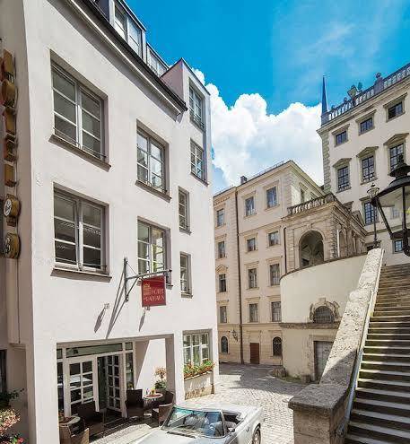 Hotel am rathaus