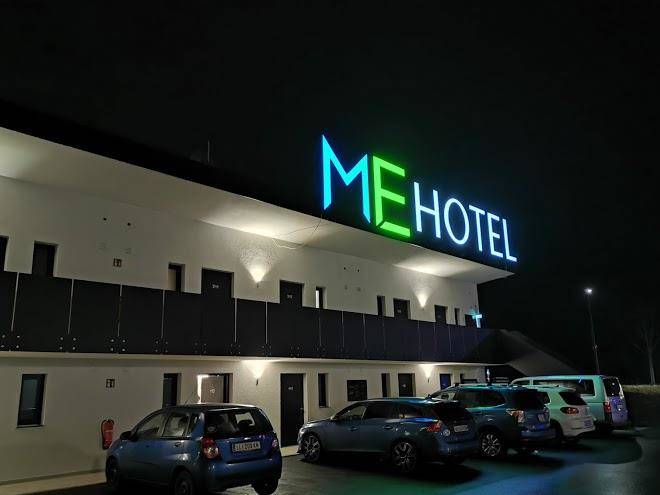 Me hotel