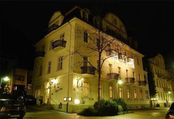 Hotel weisses haus