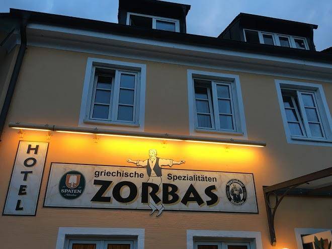 Hotel restaurant zorbas
