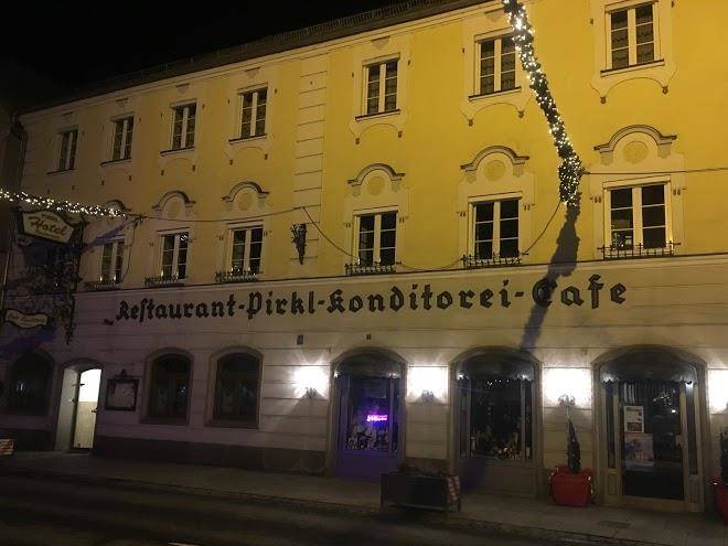 Hotel pirkl cafe konditorei