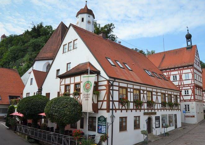 Hotel Restaurant Straussen Image