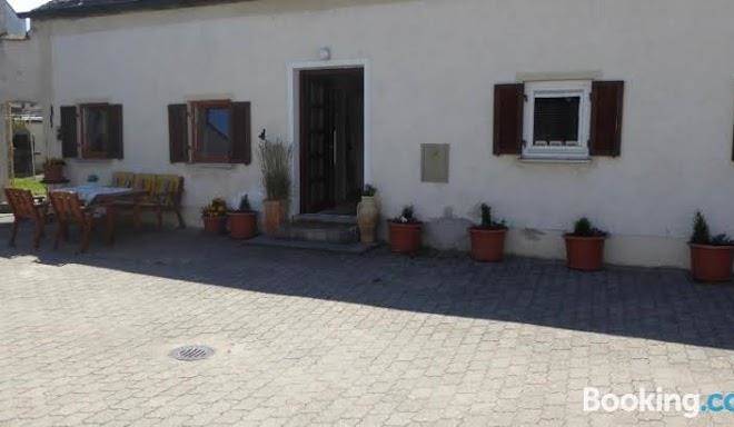 Das 450 alte jura haus