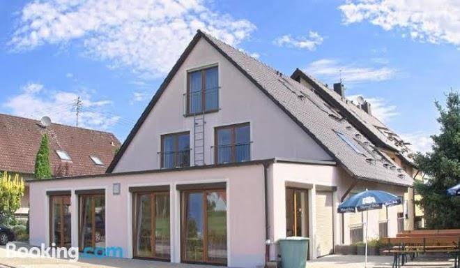 Annas gastehaus