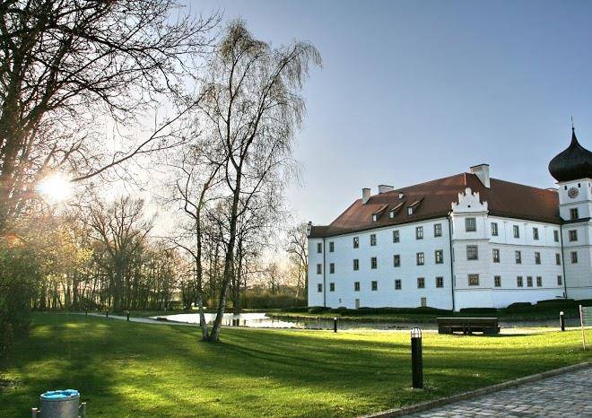 Schloss Hohenkammer Gmbh Image