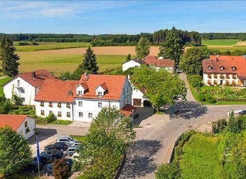 Gastehaus neubauer in horbach
