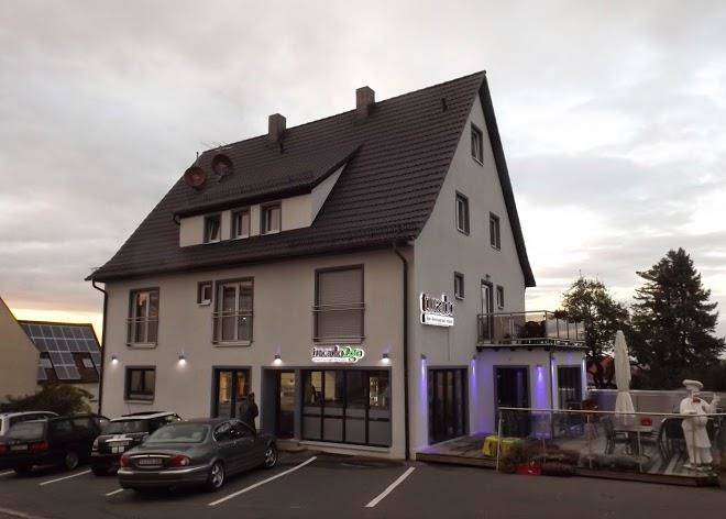 Hotel & imbiss tucado