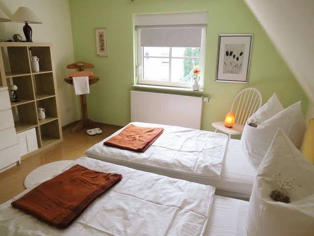 Okohaus namaste