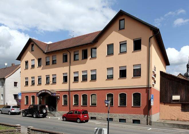 Hotel Weingut Goger Mit Restaurant Und Biergarten Image