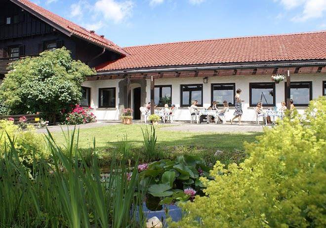 Hotel pension berg cafe