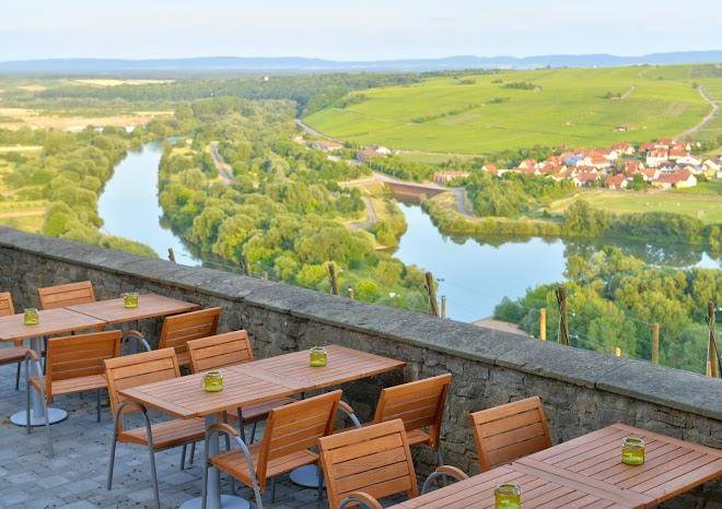Hotel & restaurant vogelsburg volkach einkehren besinnen geniesen