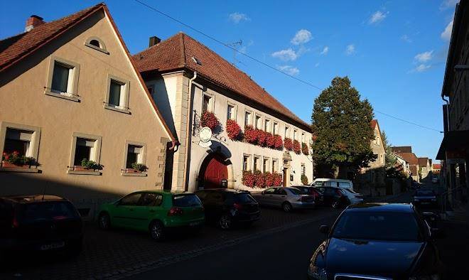 Pension goldener stern