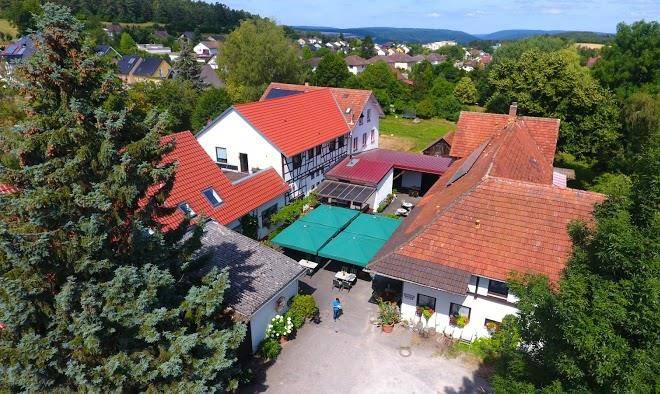 Baumhof tenne