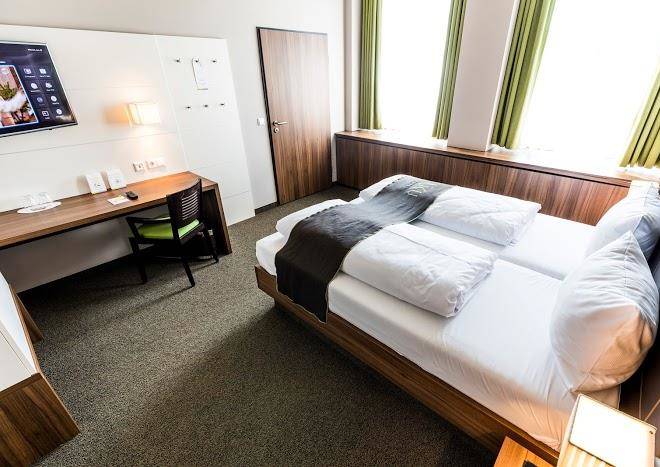 Joesepps Hotel On Schweizerberg Image