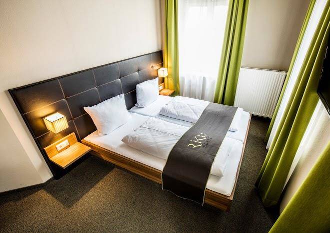 Joesepps Hotel Am Hallhof Image