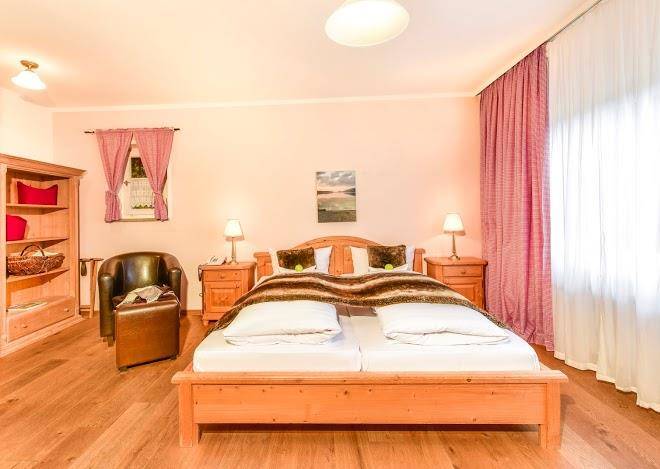 Hotel schnitzer