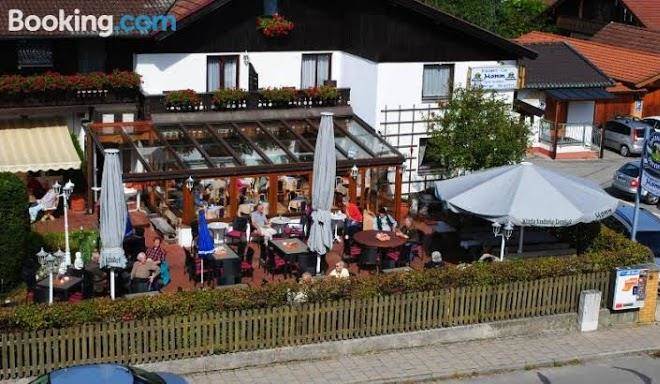 Gasthof cafe gastehaus momm