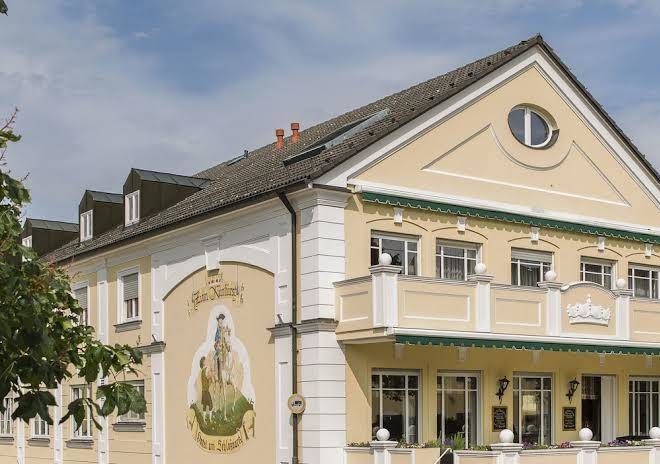 Hotel am schlosspark zum kurfurst