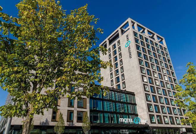 Hotel Motel One Munchen Parkstadt Schwabing Image