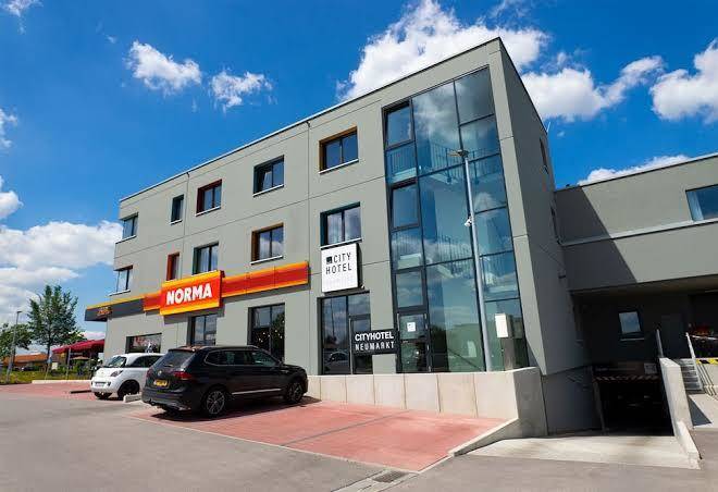 N+s city hotel neumarkt gmbh
