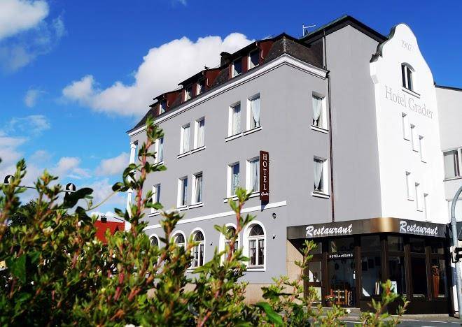 Hotel grader