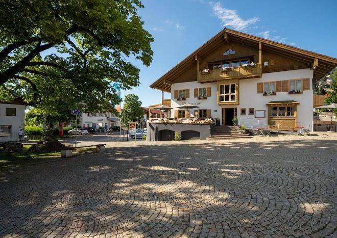 Der lowe hotel & restaurant