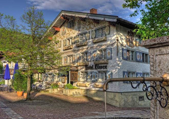 Hotel lowen bayerischer hof kur und sporthotel gmbh