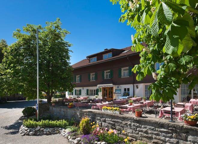 Traditionsgasthof & gastehaus zur krone