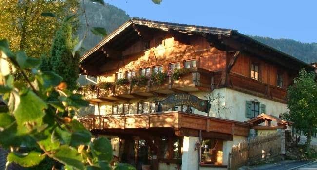 Hotel zugspitzblick gmbh + co kg