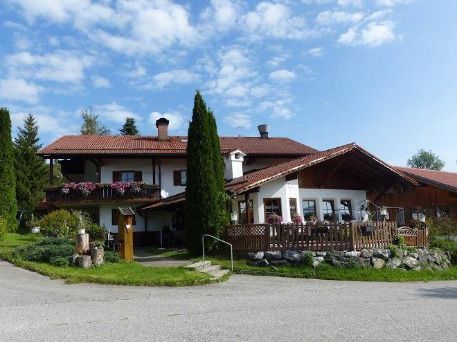 Pension & grillrestaurant pfeffermuhle