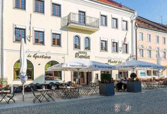 Dawin hotel & restaurants