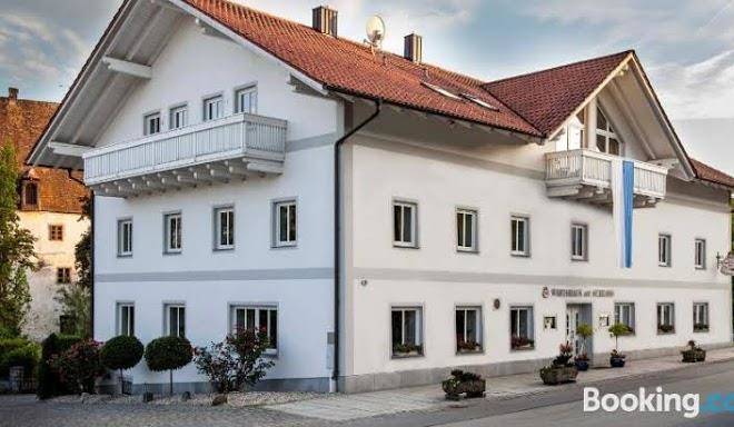 Hotel wirtshaus am schloss