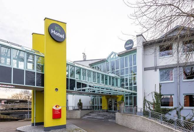 Hotel holledau